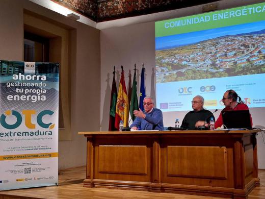 La AAVV del Berrocal de Plasencia se interesa por las comunidades energéticas